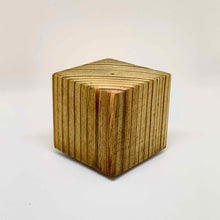 Cargar imagen en el visor de la galería, Cubo de madera
